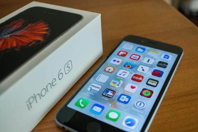 Телефон Apple Iphone 6s — фото из отзыва «Удачная покупка в Apple-ru. online»