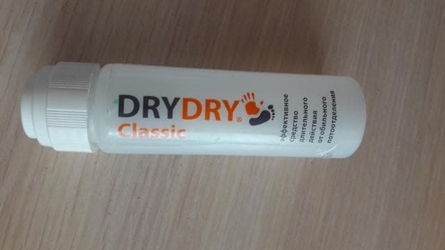 Дезодорант Dry Dry — фото из отзыва «Даже на тренировках помогает»