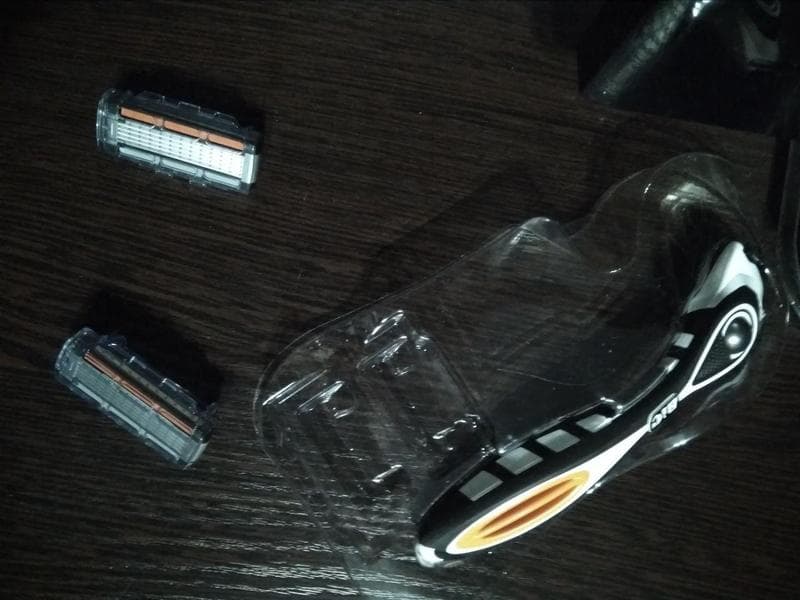 Бритвенный станок Bic Flex 5 Hybrid — фото из отзыва «Новинка, которая станет привычкой»
