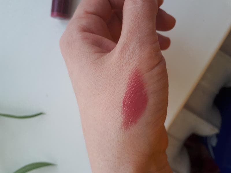 Блеск для губ Nyx Mega shine lip gloss — фото из отзыва «Для меня лучший блеск, по доступной цене.» (3 из 6)