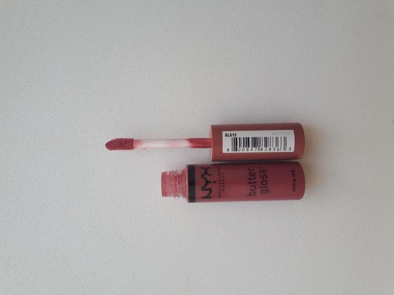 Блеск для губ Nyx Mega shine lip gloss — фото из отзыва «Для меня лучший блеск, по доступной цене.» (4 из 6)