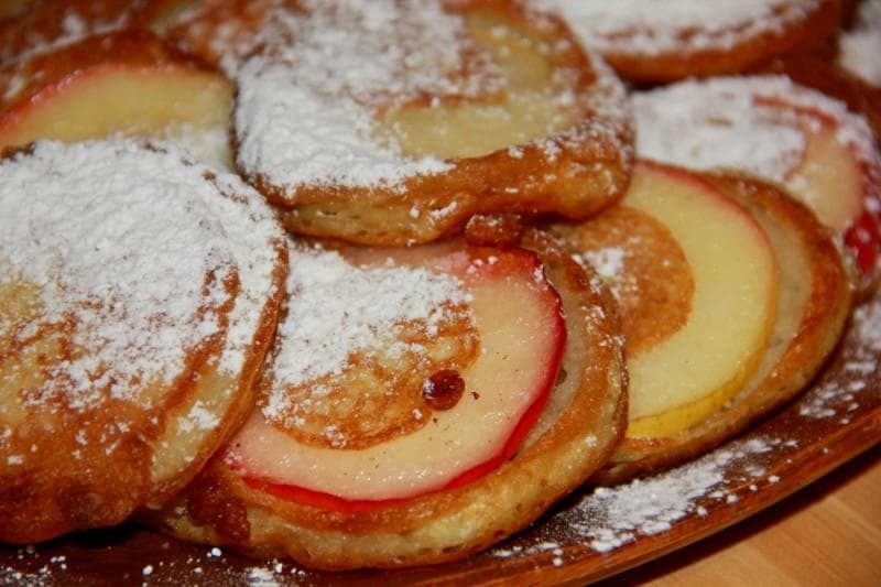 Оладьи с яблоком — фото из отзыва «Оладья с яблоком это очень вкусно до безумия» (1 из 3)