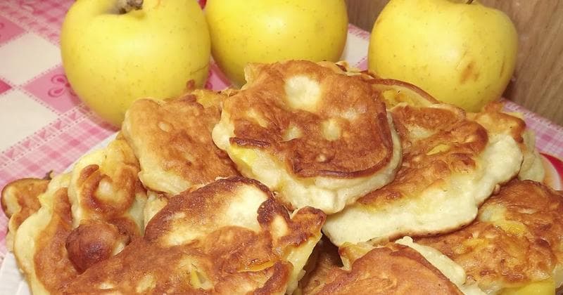 Оладьи с яблоком — фото из отзыва «Оладья с яблоком это очень вкусно до безумия» (2 из 3)