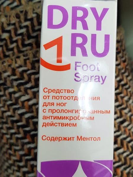 Дезодорант Dry Dry foot spray  — фото из отзыва «Это для меня открытие, долгой потливые ноги!»