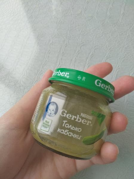 Пюре Gerber кабачок — фото из отзыва «Сын ест с удовольствием»