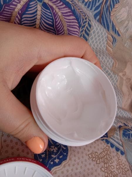 Крем для лица NIVEA Care — фото из отзыва «Хороший нежный крем для молодой чувствительной кожи.» (2 из 2)
