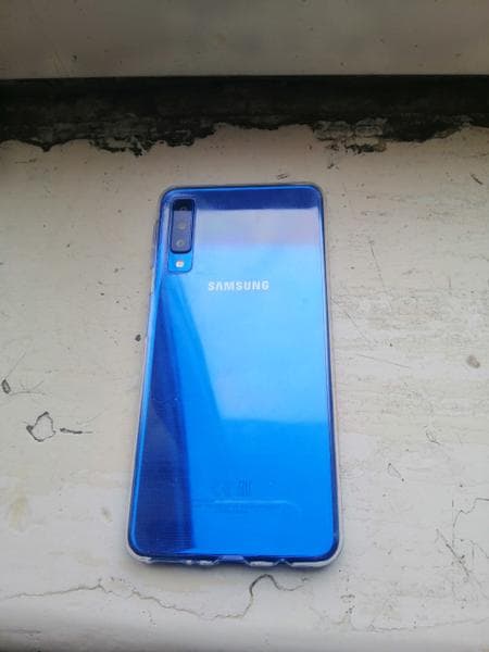 Телефон Samsung Galaxy A7 — фото из отзыва «Пользуюсь телефоном и очень довольний»
