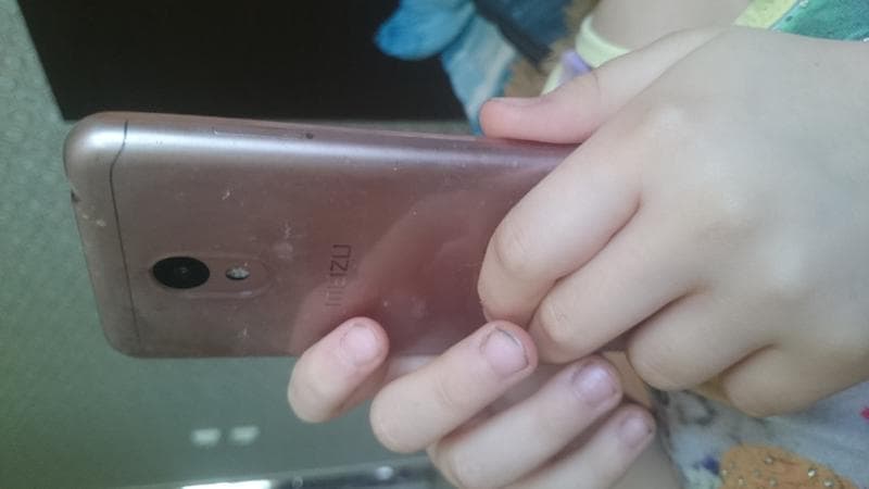 Телефон Meizu M6 — фото из отзыва «Так себе...»