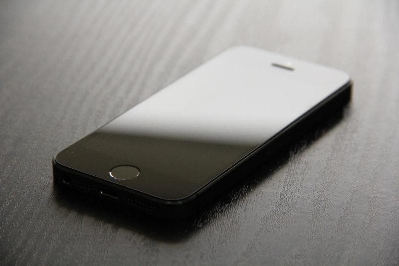Телефон Apple iPhone 5 — фото из отзыва «Для своих лет он топ»