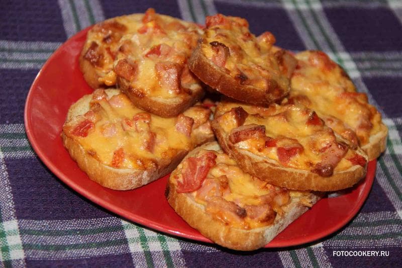 Бутерброд-пицца — фото из отзыва «Вкусный»