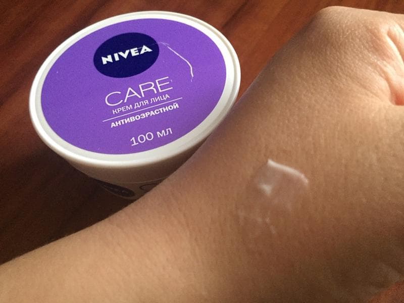 Крем для лица Nivea Антивозрастной — фото из отзыва «Отличный эффект за небольшие деньги» (1 из 9)
