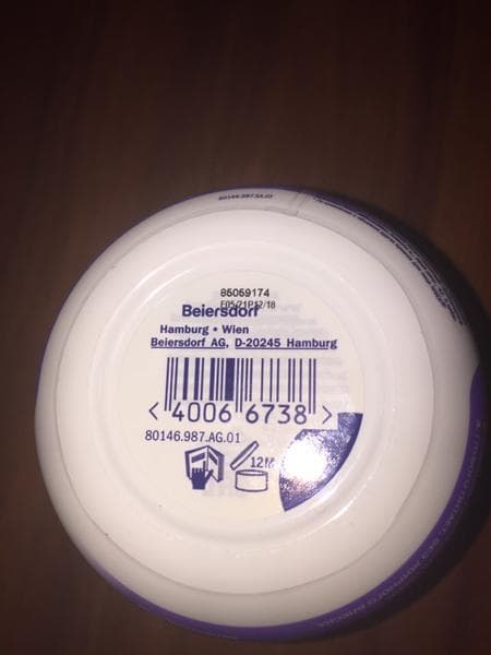 Крем для лица Nivea Антивозрастной — фото из отзыва «Отличный эффект за небольшие деньги» (4 из 9)