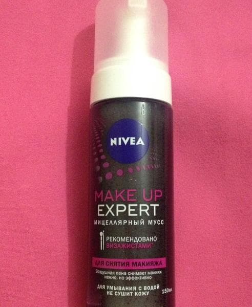 Мицеллярный мусс Nivea MAKE UP EXPERT — фото из отзыва «Перешла на этот мусс. Теперь только им очищаю лицо от макияж» (1 из 3)