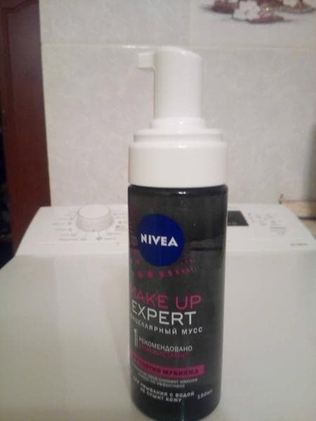 Мицеллярный мусс Nivea MAKE UP EXPERT — фото из отзыва «Быстро и удобно!» (1 из 4)