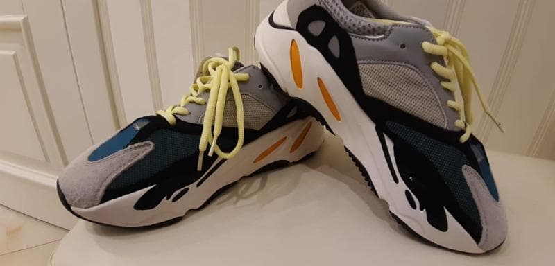 Кроссовки Adidas Yeezy — фото из отзыва «Без проблем обменяли на новую пару кроссовок!»