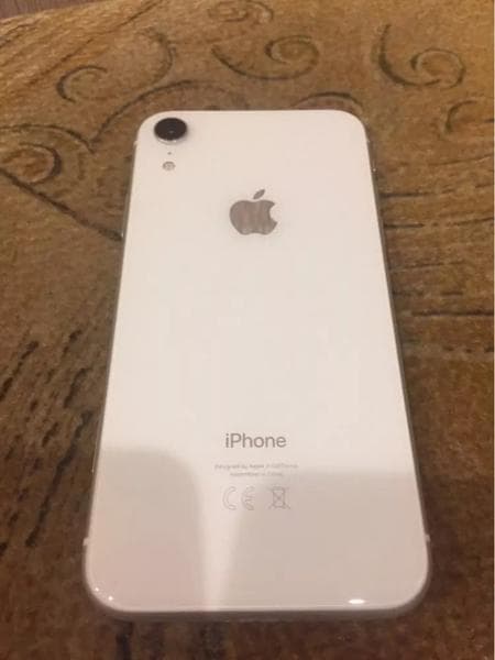 Телефон Apple Iphone xr — фото из отзыва «Отличный бюджетник от apple.» (1 из 2)