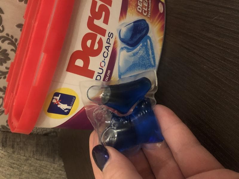 Капсулы PERSIL DUO-CAPS COLOR — фото из отзыва «Хорошее средство для стирки»