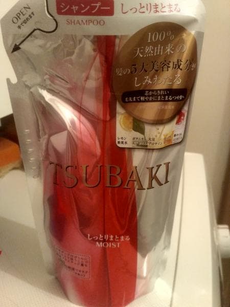 Шампунь Tsubaki Moist — фото из отзыва «Очень хороший шампунь в своей ценовой категории»