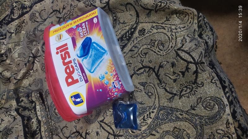 Капсулы PERSIL DUO-CAPS COLOR — фото из отзыва «Я нашла решение борьбы с пятнами на верхней одежде»