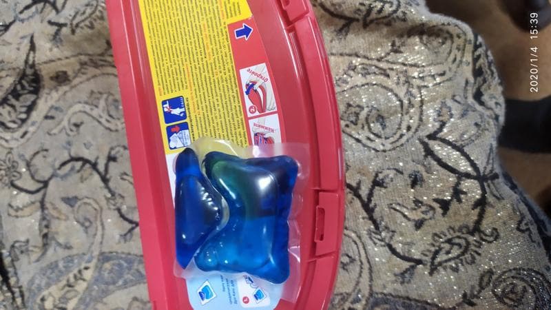 Капсулы PERSIL DUO-CAPS COLOR — фото из отзыва «Я нашла решение борьбы с пятнами на верхней одежде»