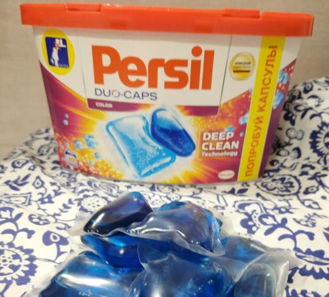 Капсулы PERSIL DUO-CAPS COLOR — фото из отзыва «Капсулы persil - отличный результат!»