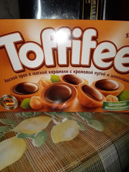 Конфеты Toffifee — фото из отзыва «Вкусные и не очень дорогие конфетки.» (1 из 2)