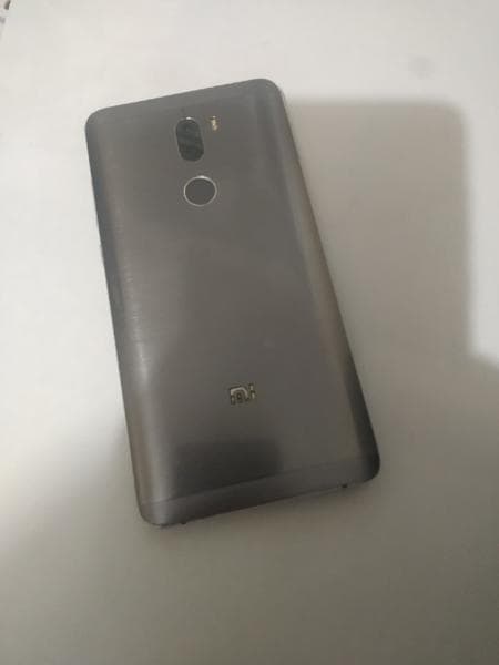 Телефон Xiaomi Mi 5S Plus — фото из отзыва «Очень достойный аппарат за свою цену» (2 из 2)