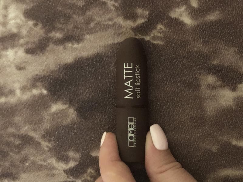 Помада для губ Lamel Matte soft lipstick — фото из отзыва «Помада, которая украсит ваши губы» (1 из 2)