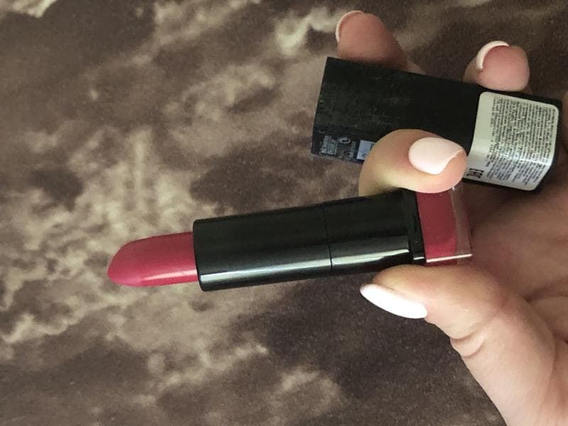 Помада для губ Max Factor Velvet matte — фото из отзыва «Помада для ярких девушек»