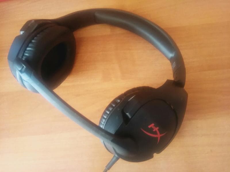Наушники HyperX Cloud Stinger HX-HSCS-BK/EE — фото из отзыва «Очень хорошие игровые наушники за свою цену.» (1 из 3)