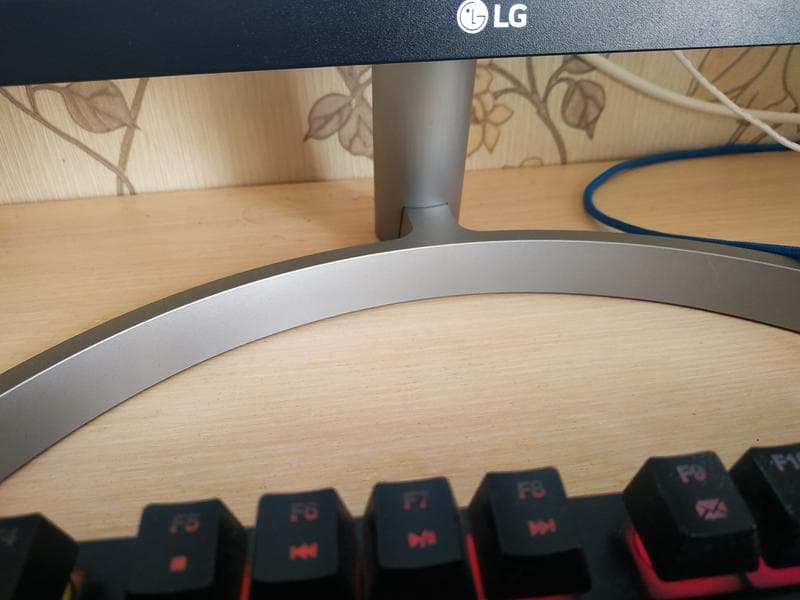 Монитор LG 24MK600M-W — фото из отзыва «Невероятно за свои деньги!»