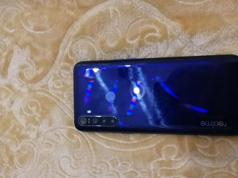 Телефон Realme 5 — фото из отзыва «Функциональный кирпич»