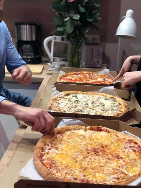 Пиццерия "Foodband", Москва — фото из отзыва «Вы должны попробовать их пиццу Жульен!»
