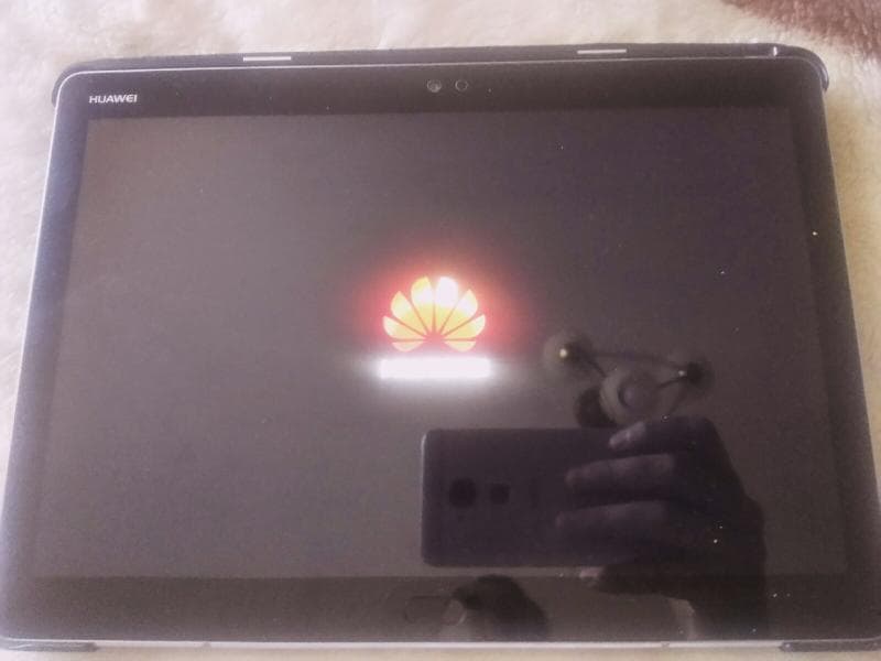 Планшет Huawei MediaPad M3 Lite 10 — фото из отзыва «Весьма качественный планшет, не хуже других моделей, но ценн»