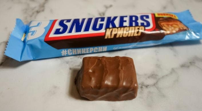 Батончик "Snickers Криспер" — фото из отзыва «Новый вкус сникерса, который не оставит вас равнодушным»