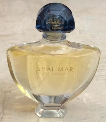 Одеколон GUERLAIN Shalimar Cologne — фото из отзыва «Красивый восточный пряный аромат.»