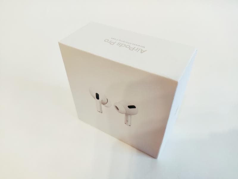 Наушники AirPods Pro — фото из отзыва «За свою цену просто бомба»