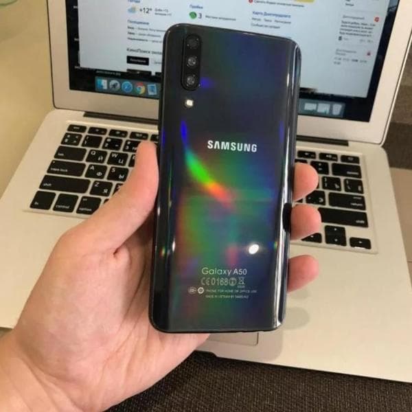 Телефон Samsung Galaxy A50 — фото из отзыва «Телефон очень понравился, своей цене соответствует!»