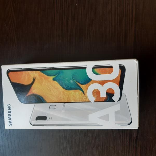 Телефон Samsung Galaxy A30 — фото из отзыва «Очень функциональный телефон» (1 из 2)