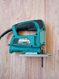 Лобзик Makita 4329 — фото из отзыва «Макита один из лидеров качественных инструментов.» (1 из 3)