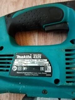 Лобзик Makita 4329 — фото из отзыва «Макита один из лидеров качественных инструментов.» (2 из 3)