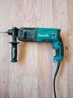 Перфоратор Makita HR2470 — фото из отзыва «Перфоратор это не дрель с ударным механизмом.» (2 из 3)