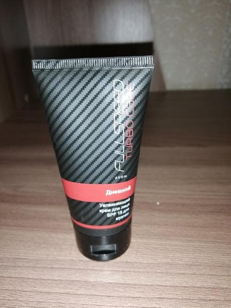Гель для бритья Full Speed Turbo Care Avon  — фото из отзыва «Без порезов и раздражений»