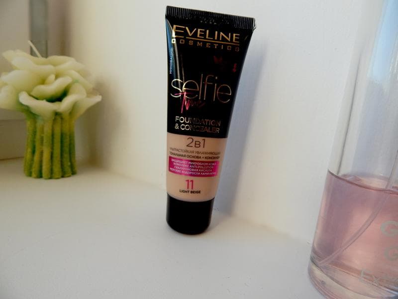 Тональный крем Selfie Time Eveline Foundation & Concealer — фото из отзыва «Хороший тональный крем» (3 из 3)