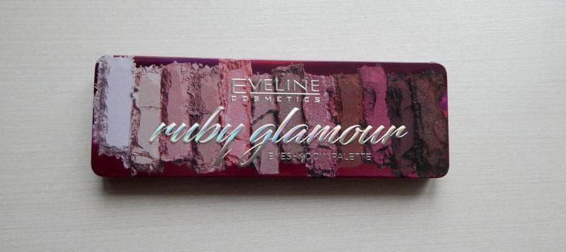 Палетка теней для век Ruby Glamour Eveline  — фото из отзыва «Палетка теней для век Ruby Glamour от Эвелин с теплыми тонам» (5 из 5)