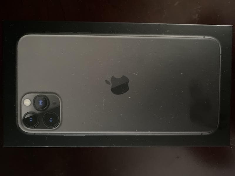 Телефон Apple Iphone 11 — фото из отзыва «Это отличный телефон, хожу уже год работает без нареканий»