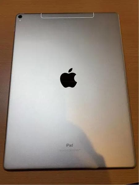 Ноутбук Apple MacBook Pro 2019 — фото из отзыва «Вещь очень практичная и неубойна, однозначно рекомендую!»