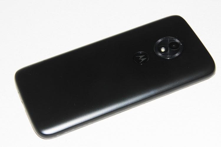 Телефон Motorola E5 Play — фото из отзыва «Стильный» (2 из 2)