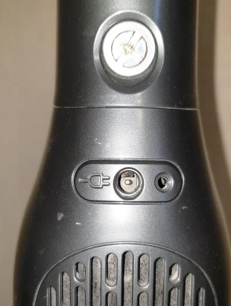 Пылесос Bosch Readyy'y Lithium BBHL21841 (18 V). — фото из отзыва «Отличное приобретение для квартиры без ковров.» (9 из 12)