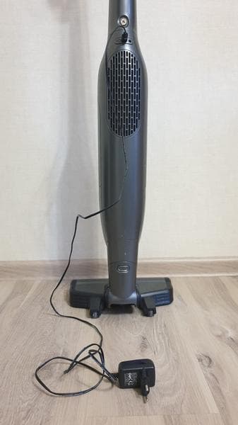 Пылесос Bosch Readyy'y Lithium BBHL21841 (18 V). — фото из отзыва «Отличное приобретение для квартиры без ковров.» (11 из 12)